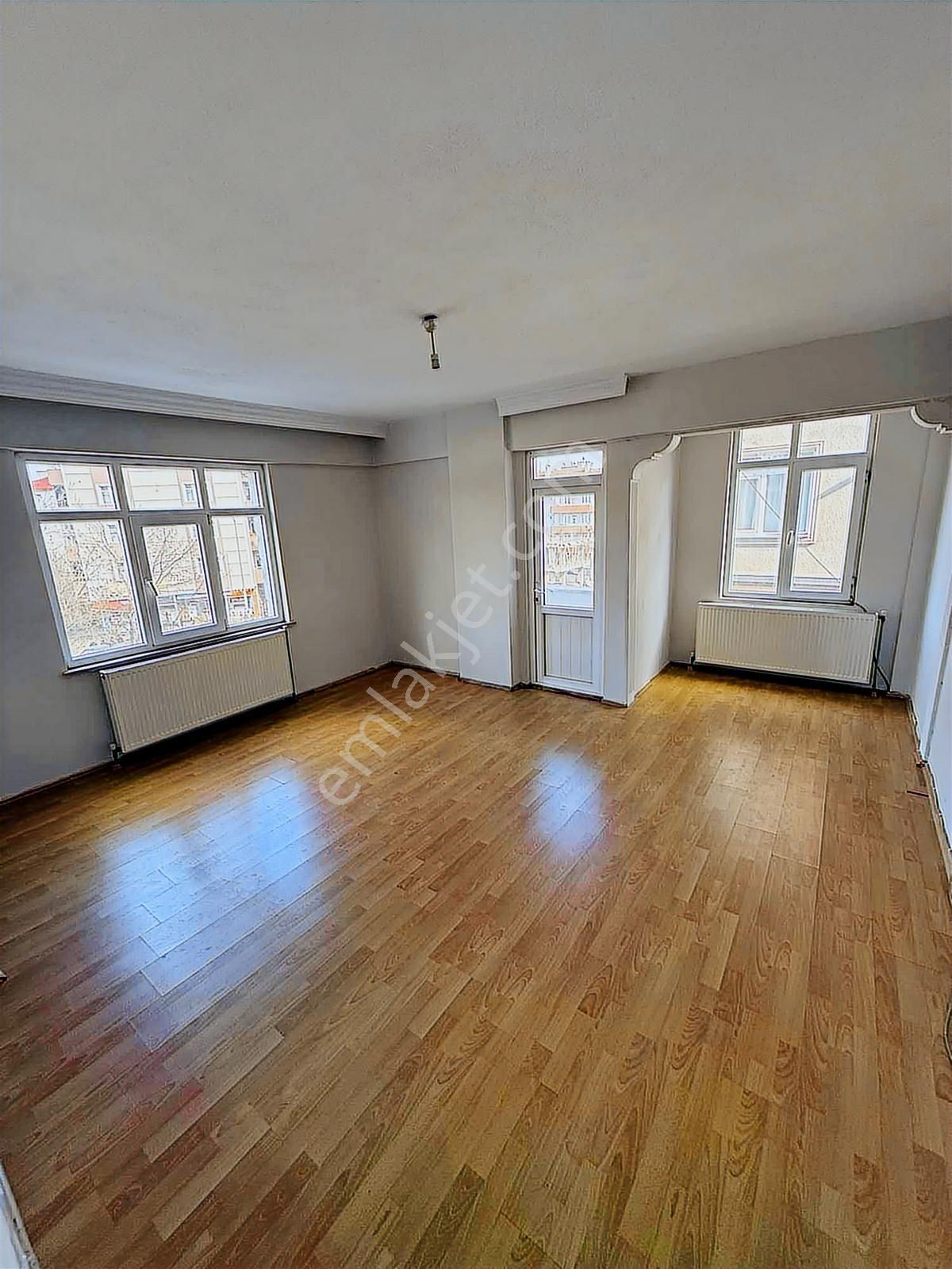 Mut Group Anfitiyatro Karşısı 3+1 Kiralık Daire Gmk Paşa Mah.