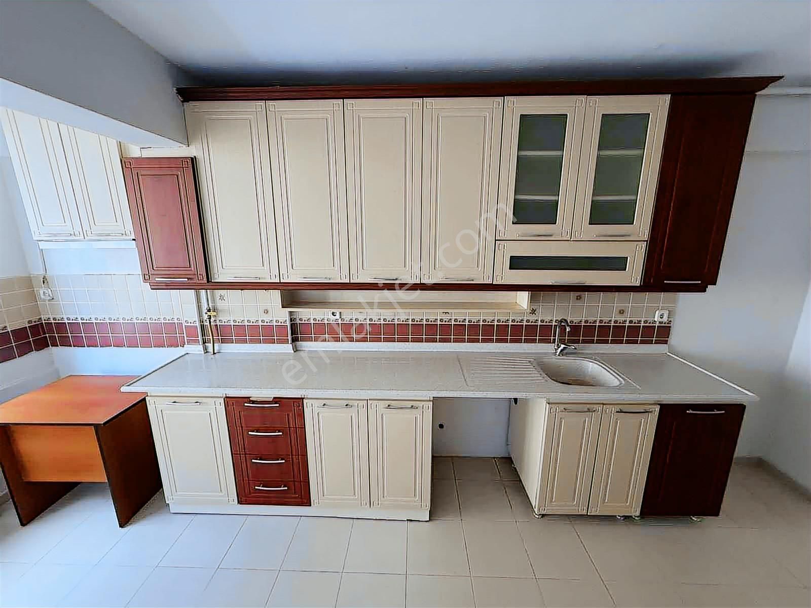 Mut Group Anfitiyatro Karşısı 3+1 Kiralık Daire Gmk Paşa Mah. - Görsel 3