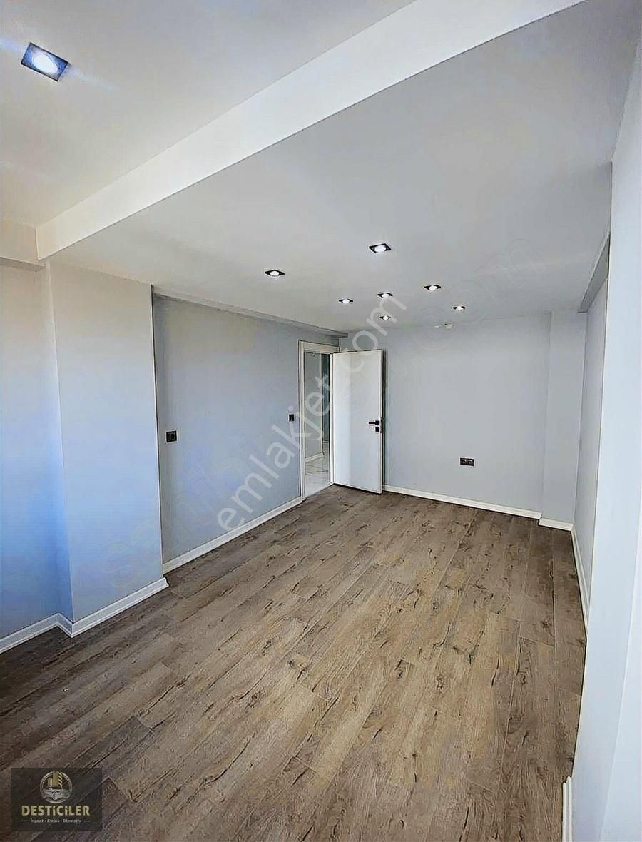 Au Desticilerden Zincirlikuyuda 3+1 Geniş Lüks Daire - Görsel 13