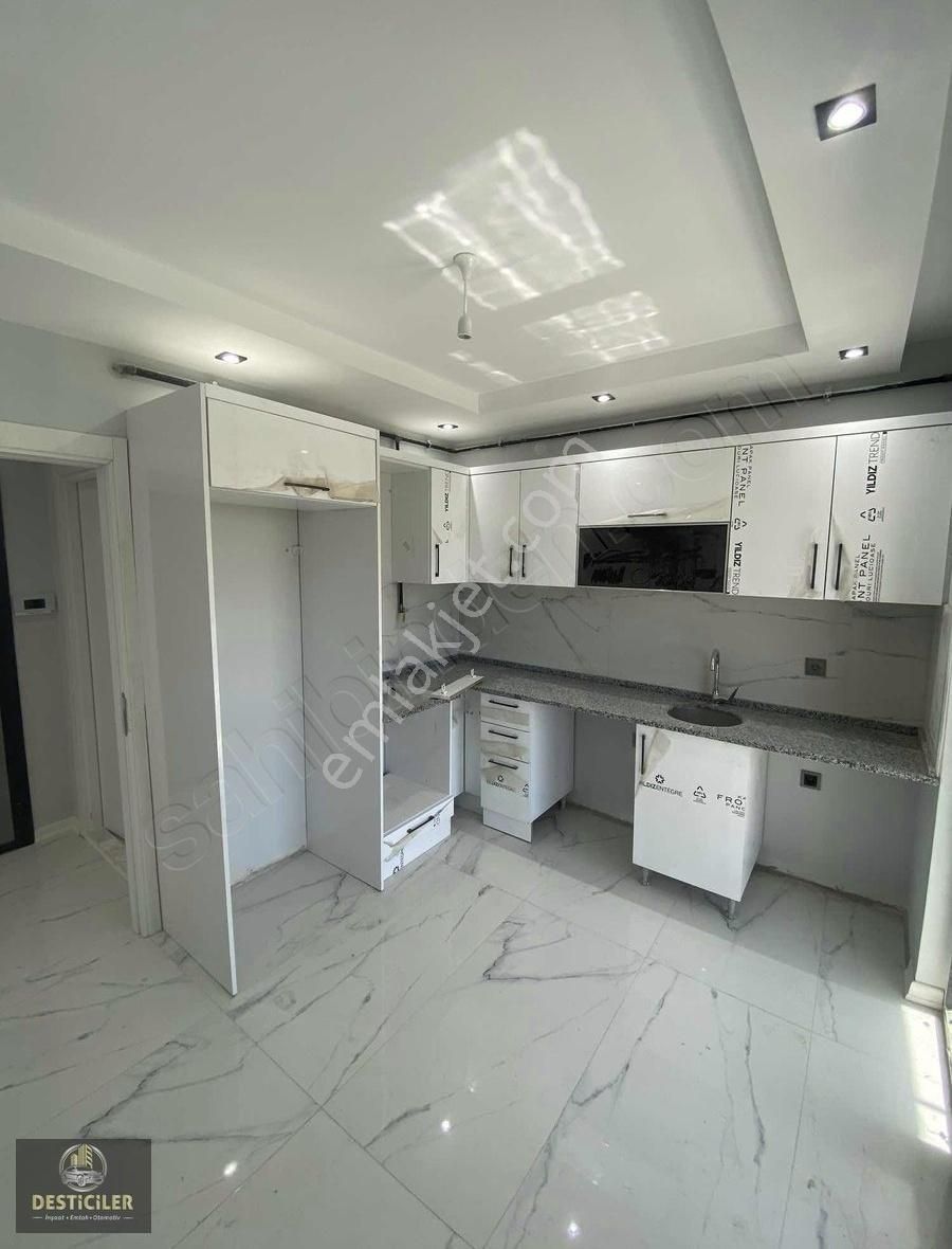 Au Desticilerden Zincirlikuyuda 3+1 Geniş Lüks Daire - Görsel 2