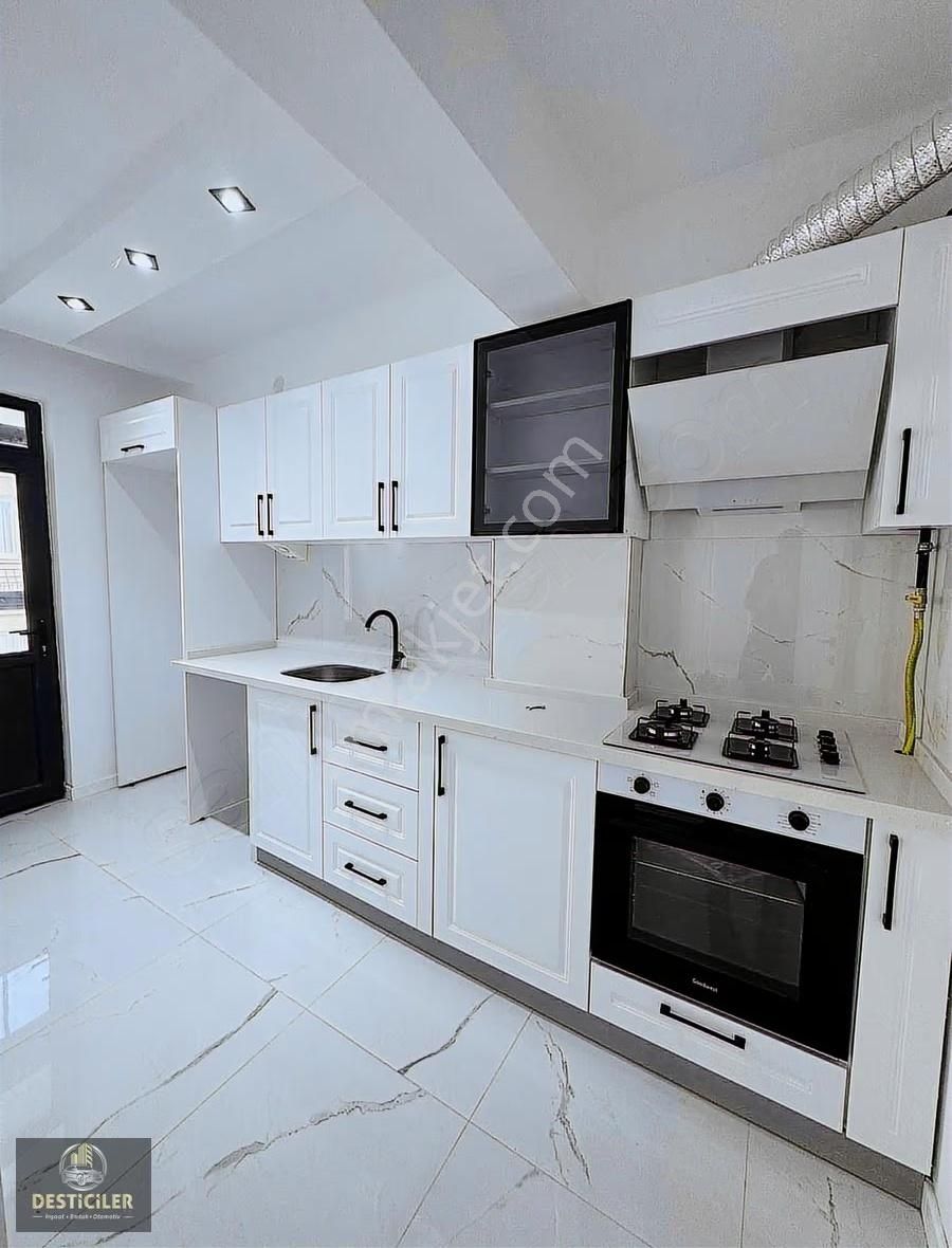 Ad-desticiler Emek Mah. Mükemmel Konum 2+0 Lüx Daire