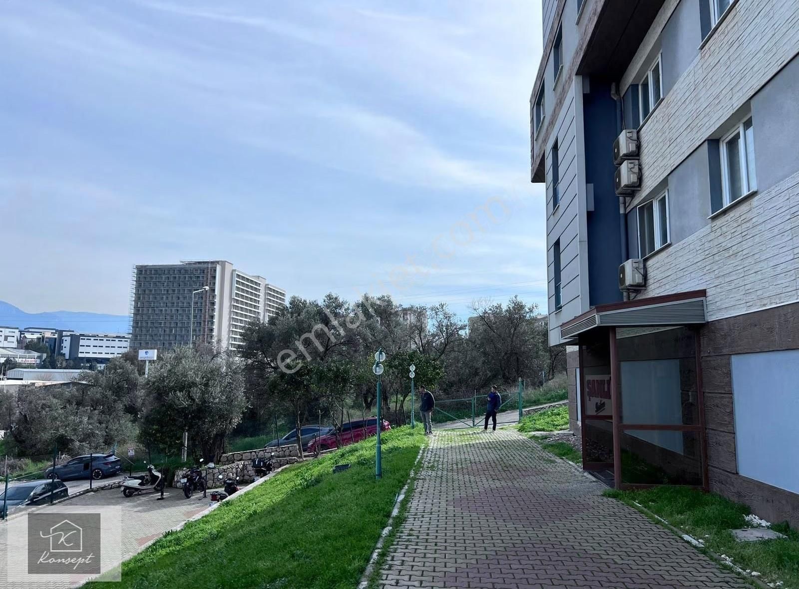 Konsept'den Klimalı-d.gazlı-eşyalı-arakat Satılık 1+1 Daire - Görsel 12