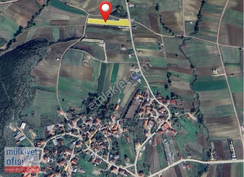 Köy Merkezine 300m Mesafede 3959m2 Fırsat Yatırımlık Arsa - Görsel 2