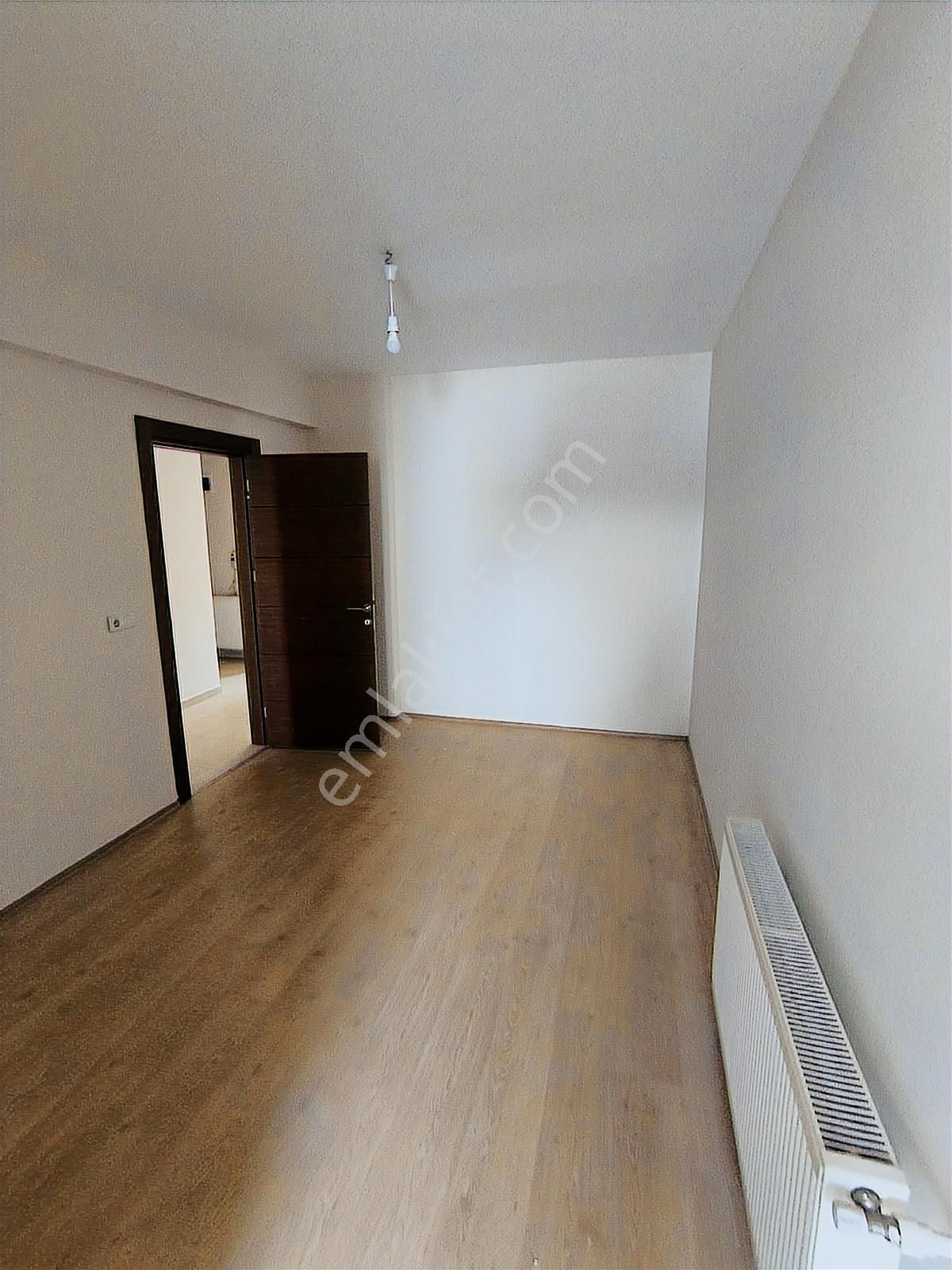 Kariyer'den Çevreyolu Kayakent Sitesi İçi Yapılı 3+1 Arakat - Görsel 27