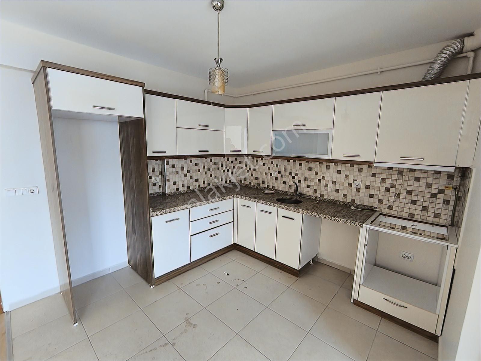 Kariyer'den Çevreyolu Kayakent Sitesi İçi Yapılı 3+1 Arakat - Görsel 24