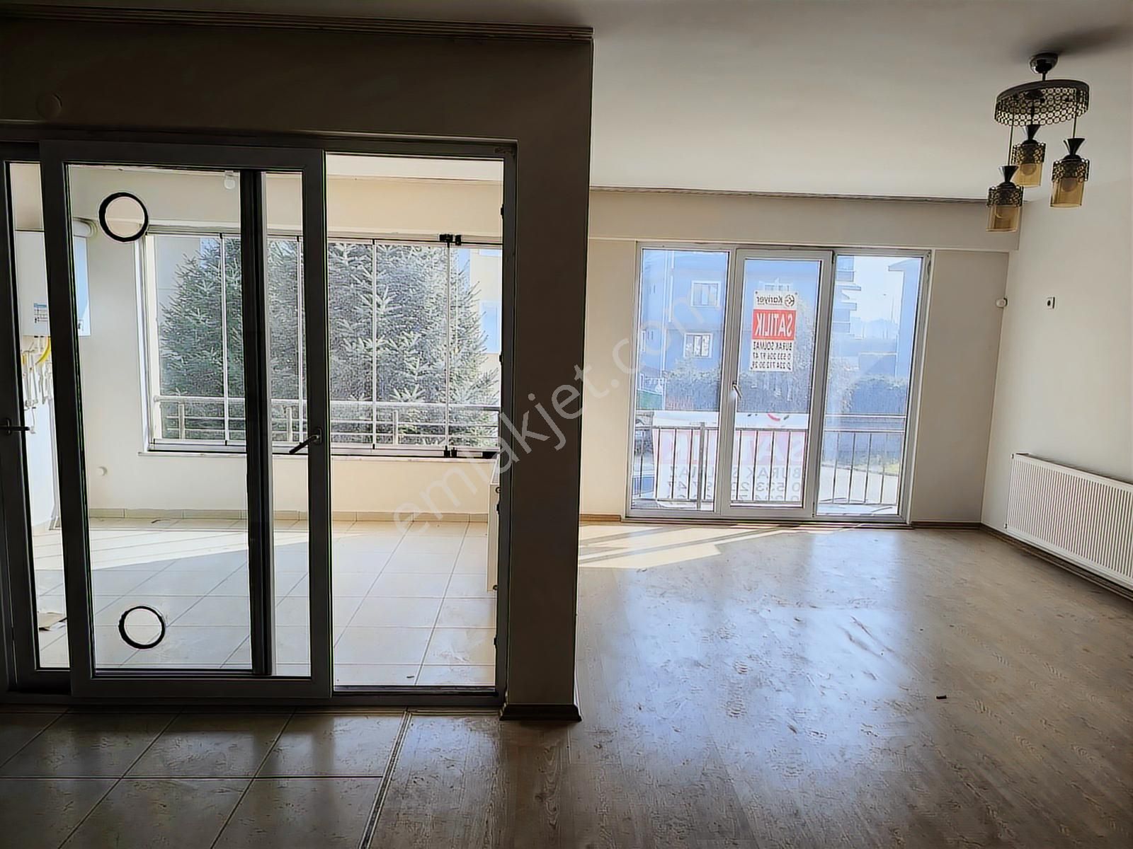 Kariyer'den Çevreyolu Kayakent Sitesi İçi Yapılı 3+1 Arakat - Görsel 4