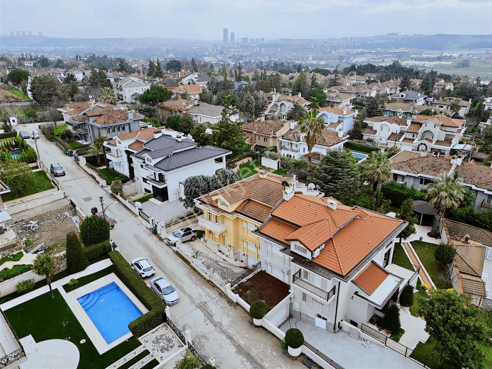 Bursa Mudanya Bademli Akmankent 2 Sitesinde 6+1 Satılık Villa - Görsel 16