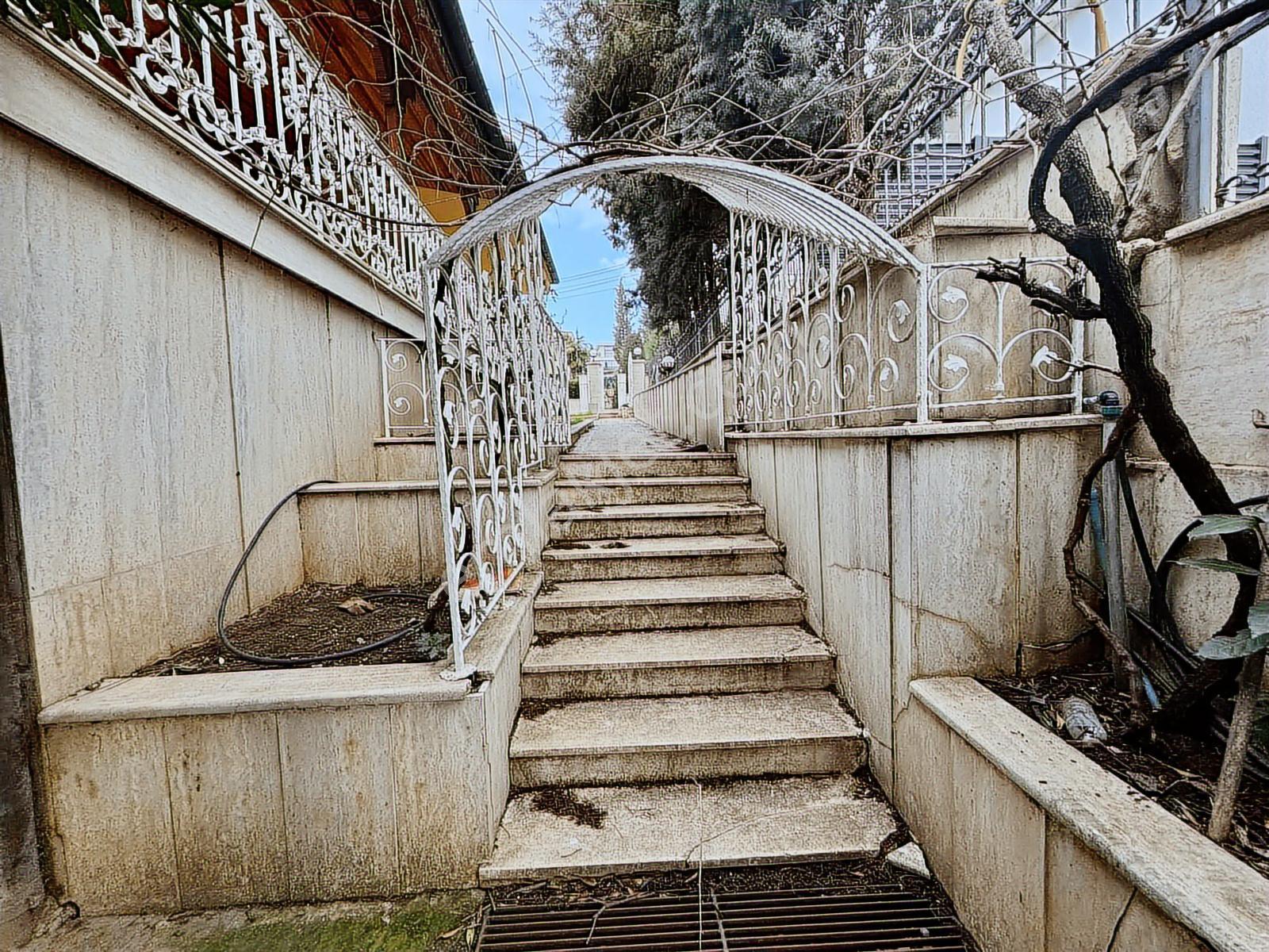 Bursa Mudanya Bademli Akmankent 2 Sitesinde 6+1 Satılık Villa - Görsel 12