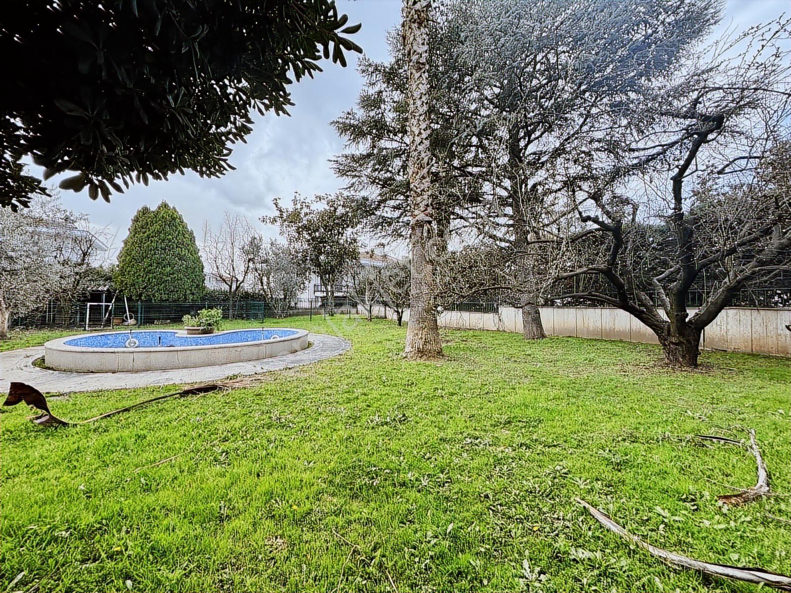 Bursa Mudanya Bademli Akmankent 2 Sitesinde 6+1 Satılık Villa - Görsel 14