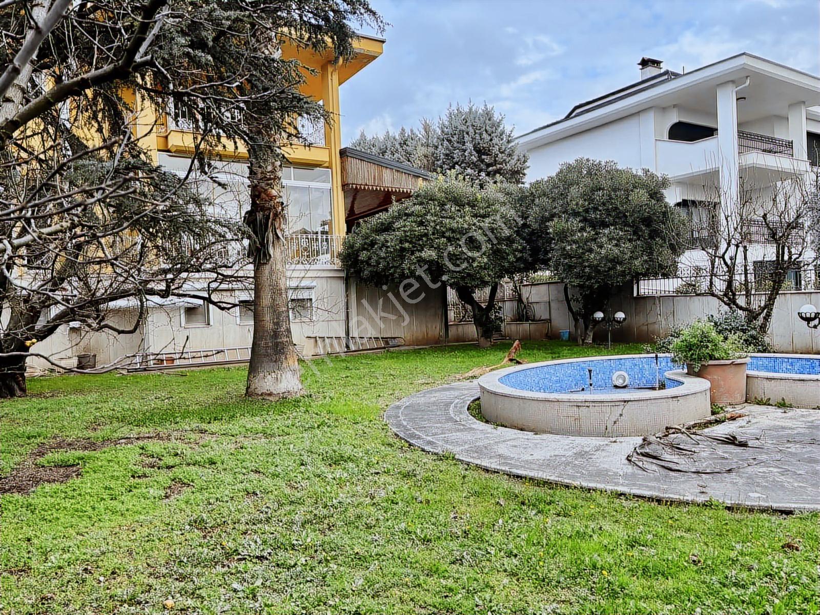 Bursa Mudanya Bademli Akmankent 2 Sitesinde 6+1 Satılık Villa - Görsel 26