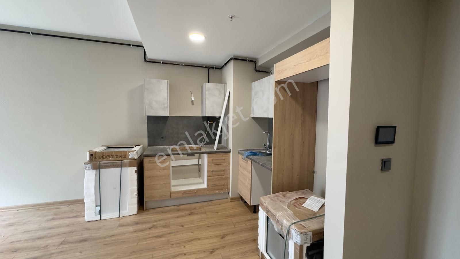 E5 Yanı Ödül İstanbul Balkonlu 1+1 Kiralık Daire - Görsel 7