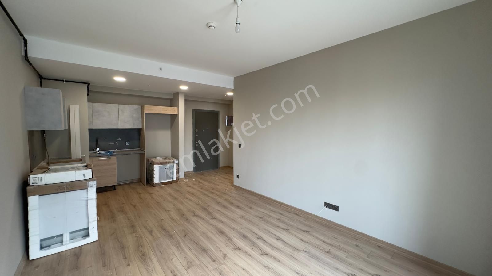 E5 Yanı Ödül İstanbul Balkonlu 1+1 Kiralık Daire - Görsel 18