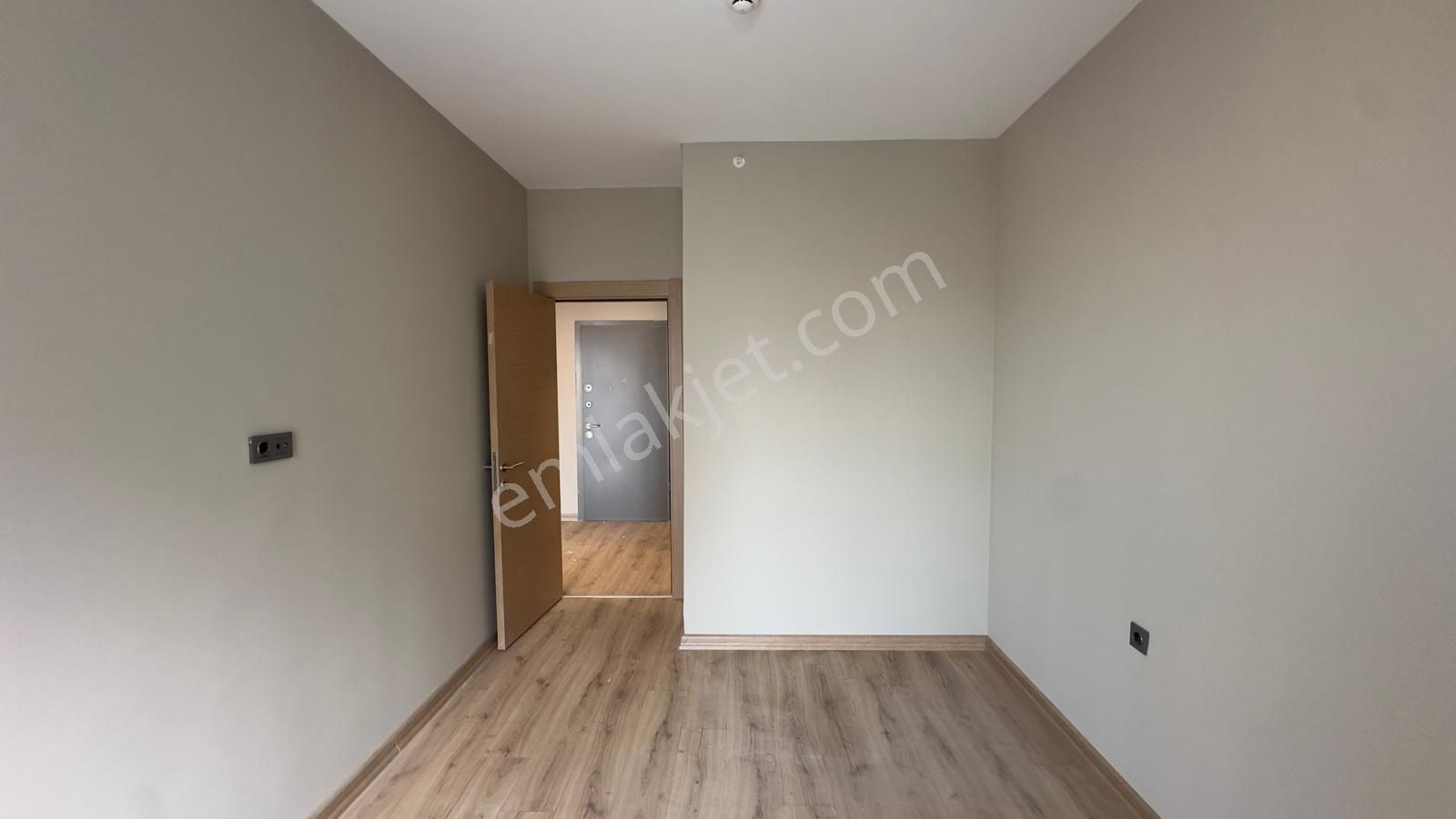 E5 Yanı Ödül İstanbul Balkonlu 1+1 Kiralık Daire - Görsel 12
