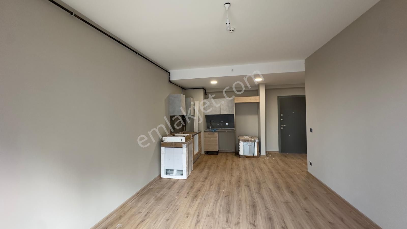 E5 Yanı Ödül İstanbul Balkonlu 1+1 Kiralık Daire - Görsel 23