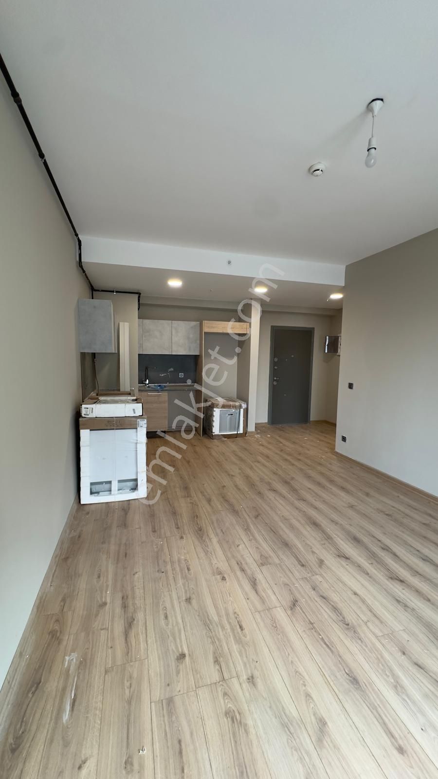 E5 Yanı Ödül İstanbul Balkonlu 1+1 Kiralık Daire - Görsel 33