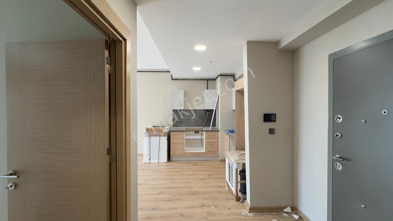 E5 Yanı Ödül İstanbul Balkonlu 1+1 Kiralık Daire - Görsel 9