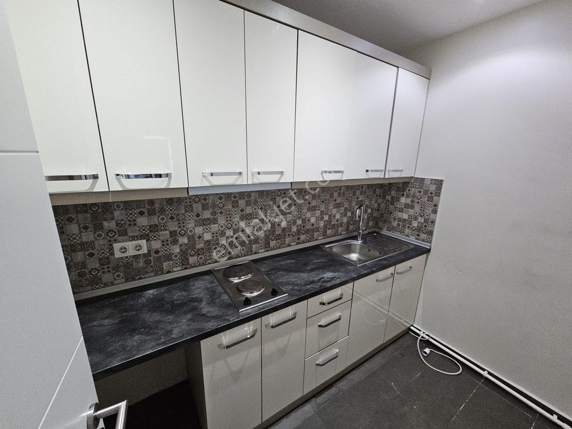 Maltepe Ofistanbul Plaza'da 125 M2 İskanlı 3+1 Kiralık Ofis - Görsel 18