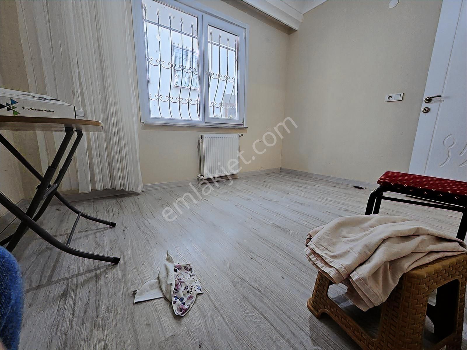 Kiralık 2+1 Camları Yüksek Merkezi Yerde Ulaşımı Rahat Daire - Görsel 18
