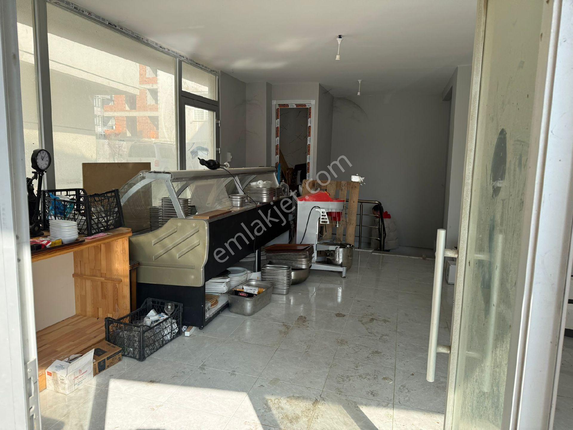 Sultanbeyli M.sinan Mah'de Satılık 80 M2 Bodrumlu Dükkan - Görsel 5