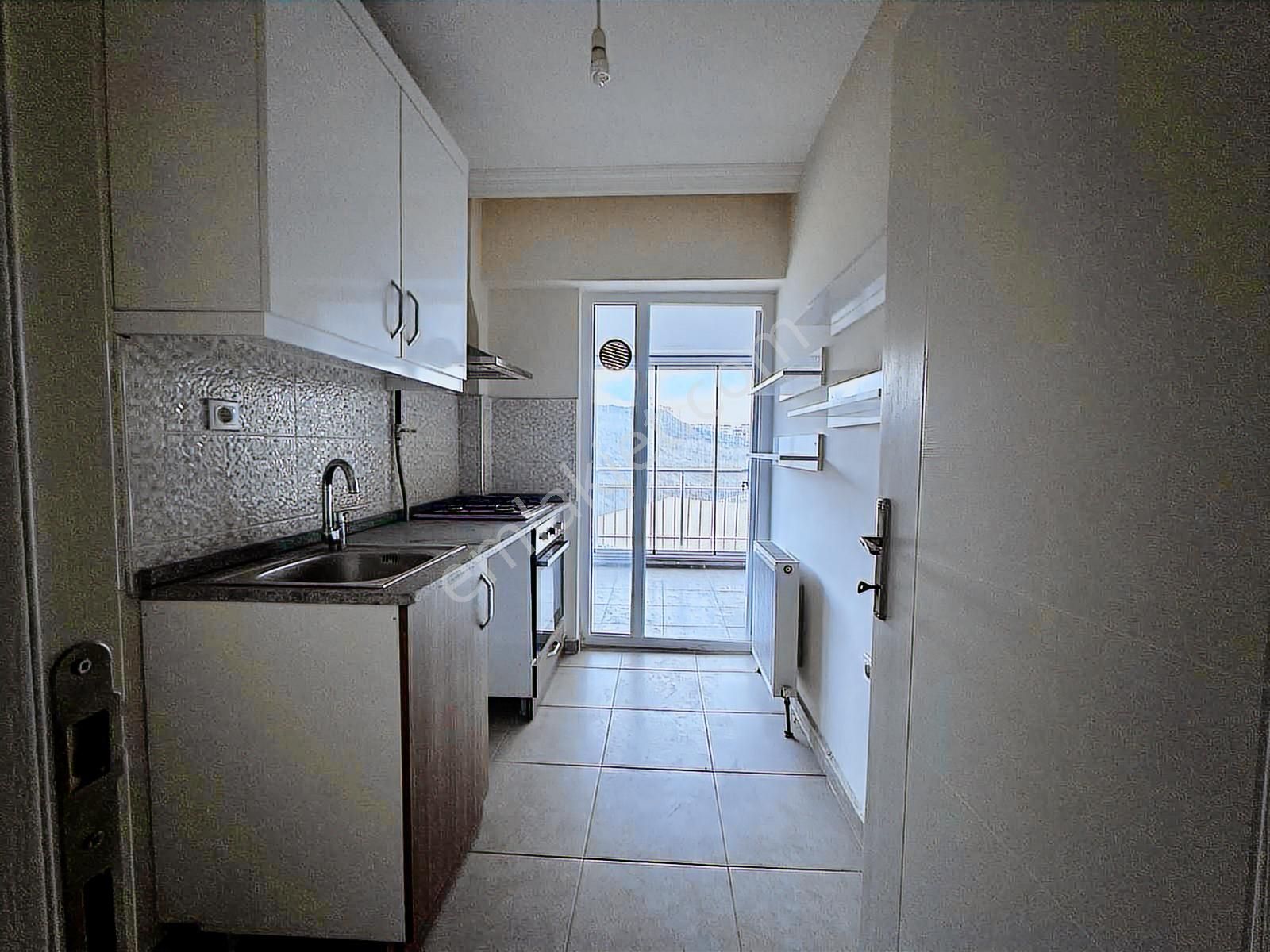 Remax Advantage 'den Balkan Mh. Ara Kat Satılık 2+1 Daire - Görsel 2