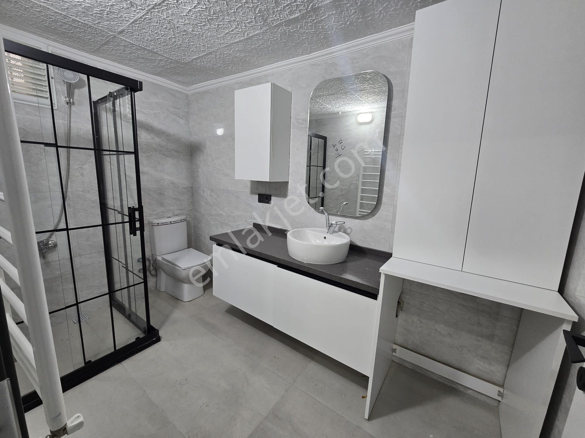 Balçovada Ana Cadde Üzeri Doğal Gazlı Satılık 3+1 Daire - Görsel 7