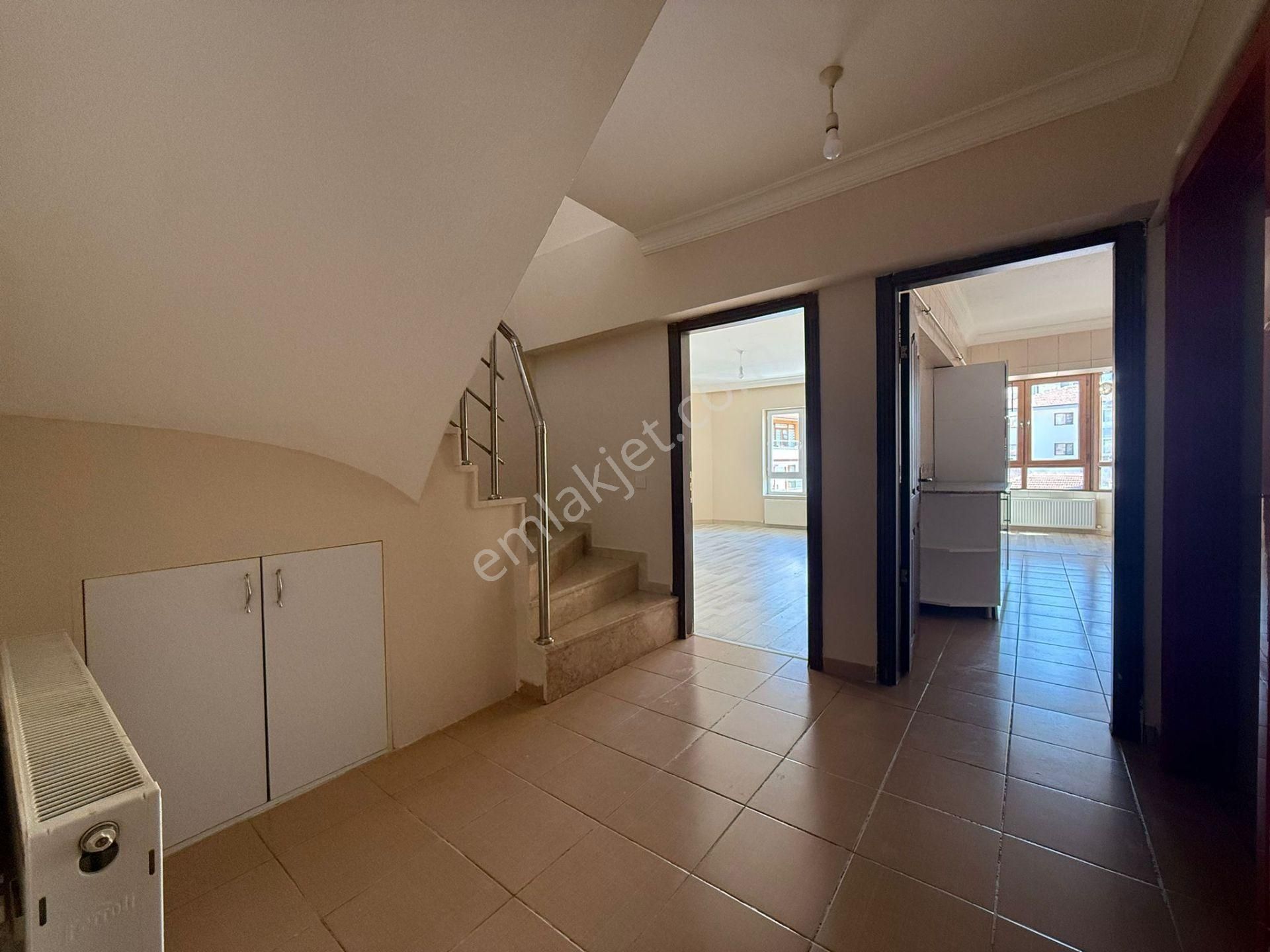 Mamak General Zeki Doğan Mah. Geniş Teraslı 4+1 Dubleks Daire - Görsel 20