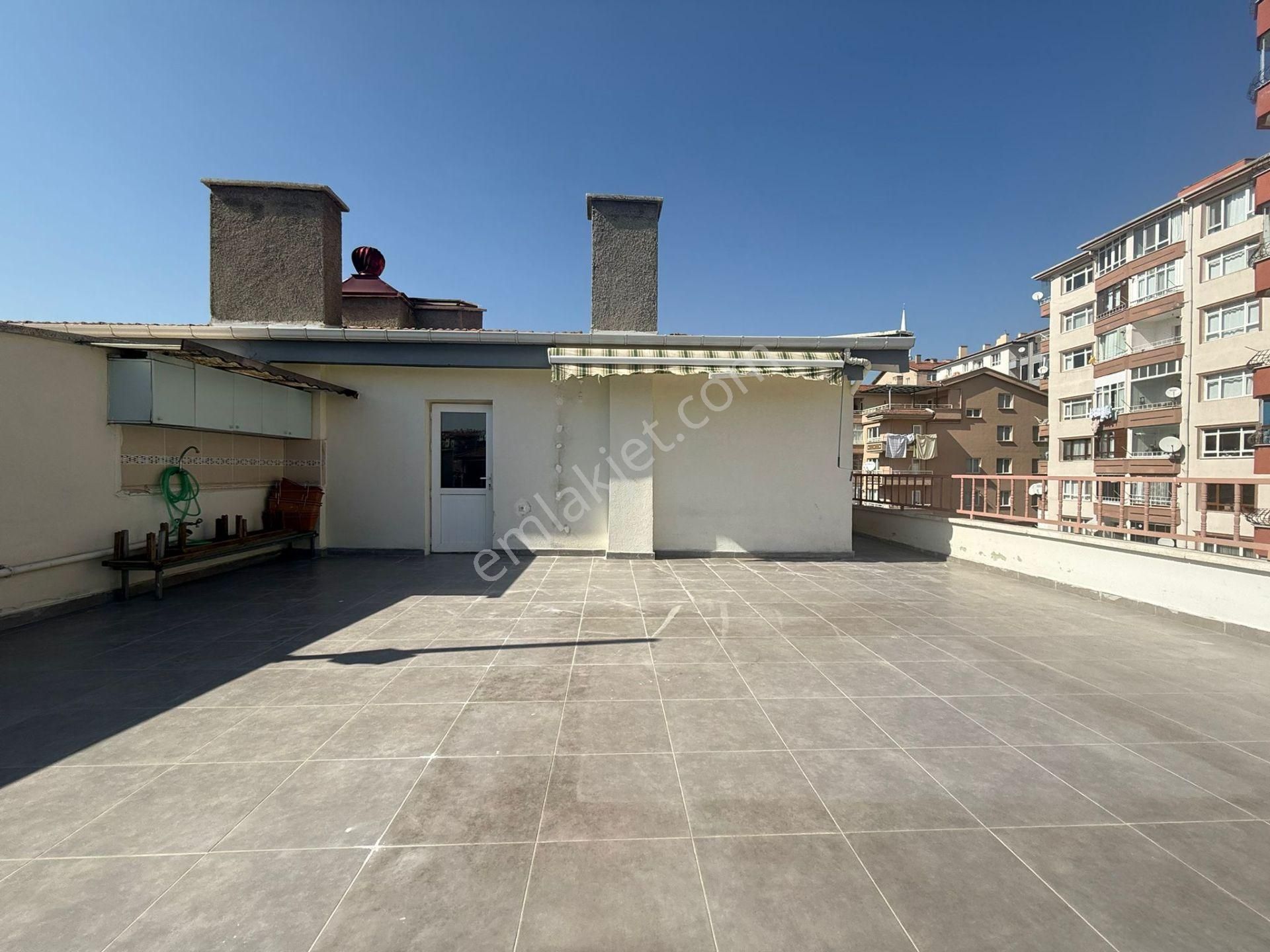 Mamak General Zeki Doğan Mah. Geniş Teraslı 4+1 Dubleks Daire - Görsel 31