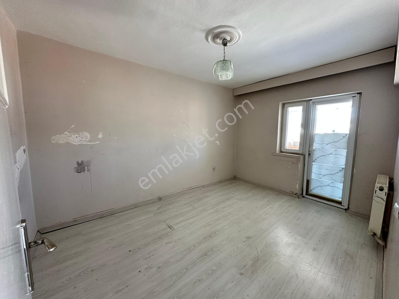 Uzman Emlak'tan 19 Mayıs Mh.de Yapılı Bahçe Katı 3+1 Daire - Görsel 6
