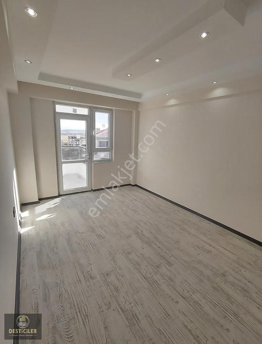 Lt-desticiler Şehir Hasatanesi Yakını Bahçeli Nizam 2+0 Daire