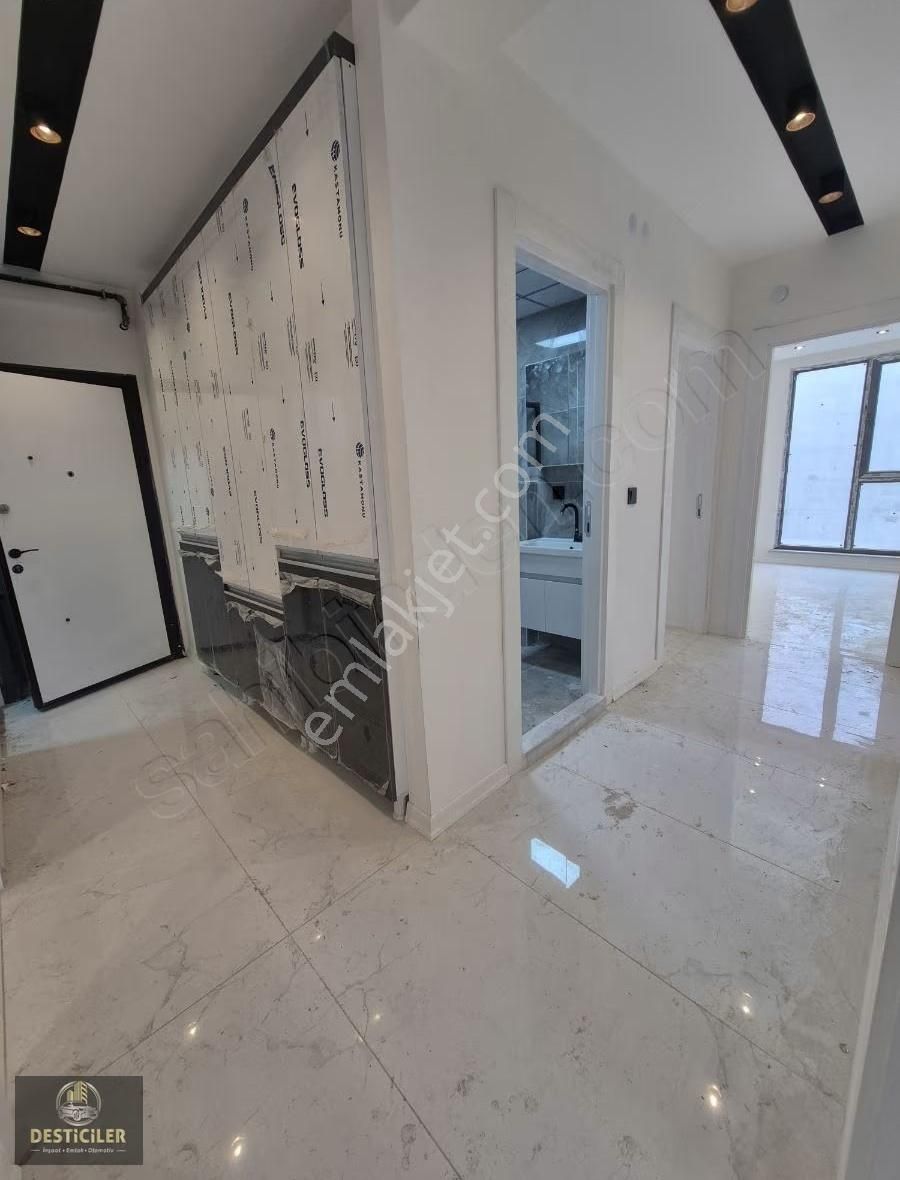 Hg-179 Çamlıca Mah. Önü Açık Birlik Cd. 3+1 Daireler - Görsel 8