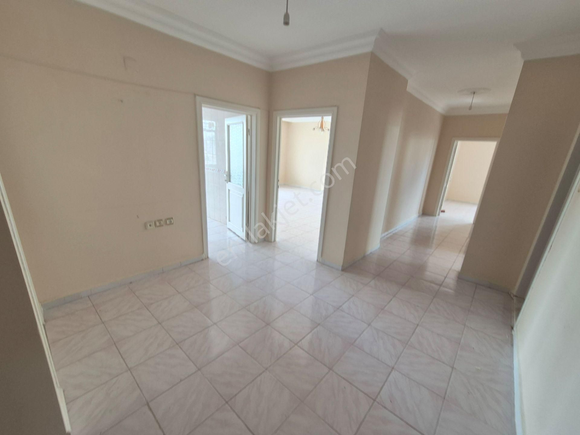 Prestijden Aydınlıkevler'de Deniz Manzaralı Doğalgazlı 3+1 Daire - Görsel 11
