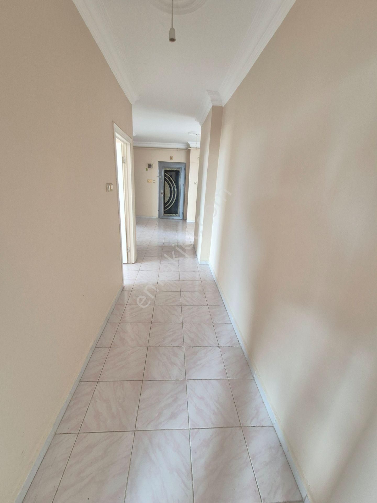 Prestijden Aydınlıkevler'de Deniz Manzaralı Doğalgazlı 3+1 Daire - Görsel 21