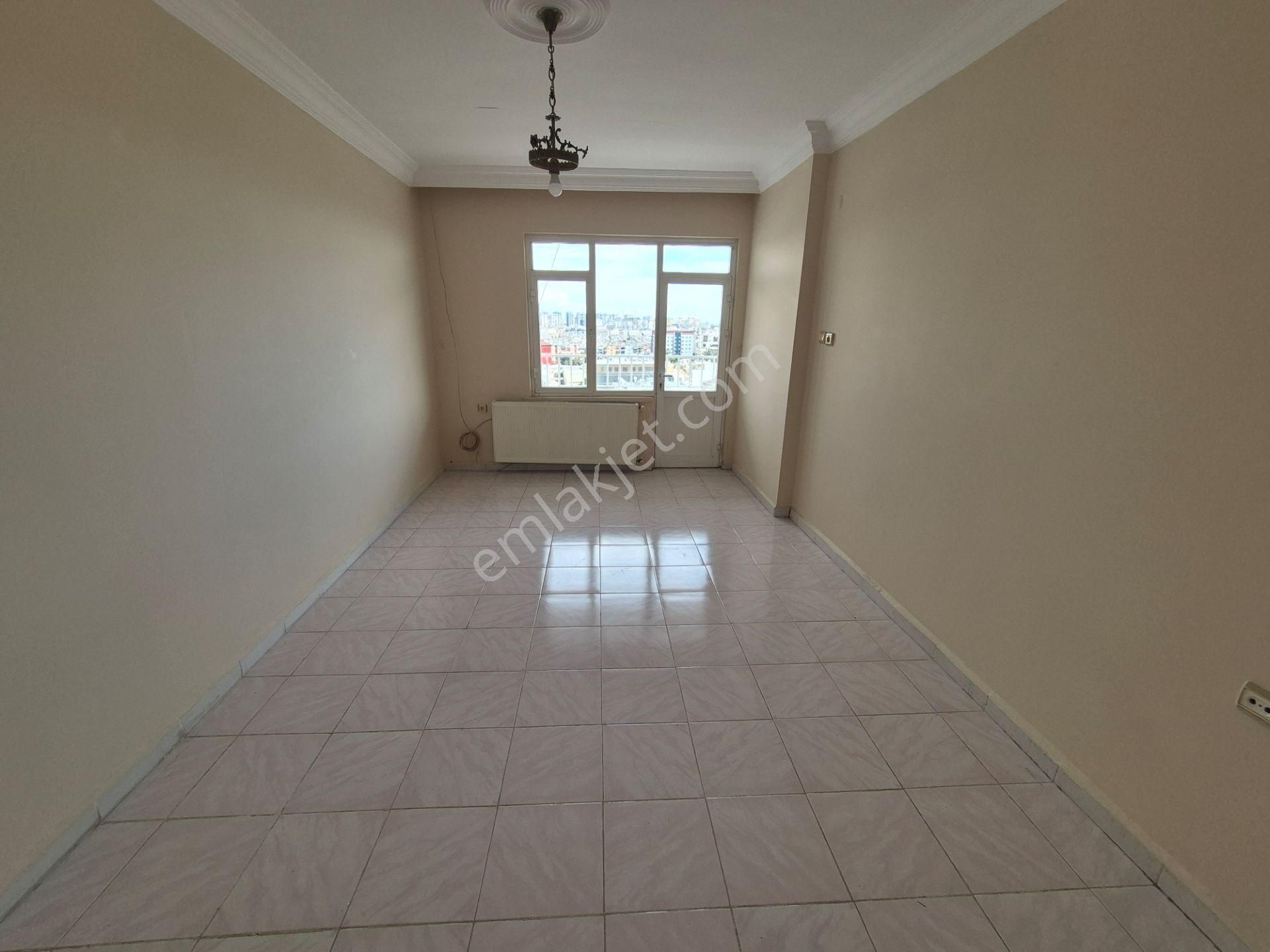 Prestijden Aydınlıkevler'de Deniz Manzaralı Doğalgazlı 3+1 Daire - Görsel 14