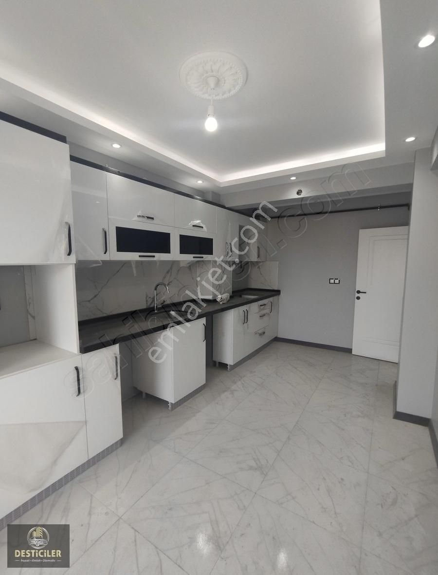 Lt-desticiler Şehir Hst. Bölgesi, Yeni Ve Konforlu 3+1 Daire