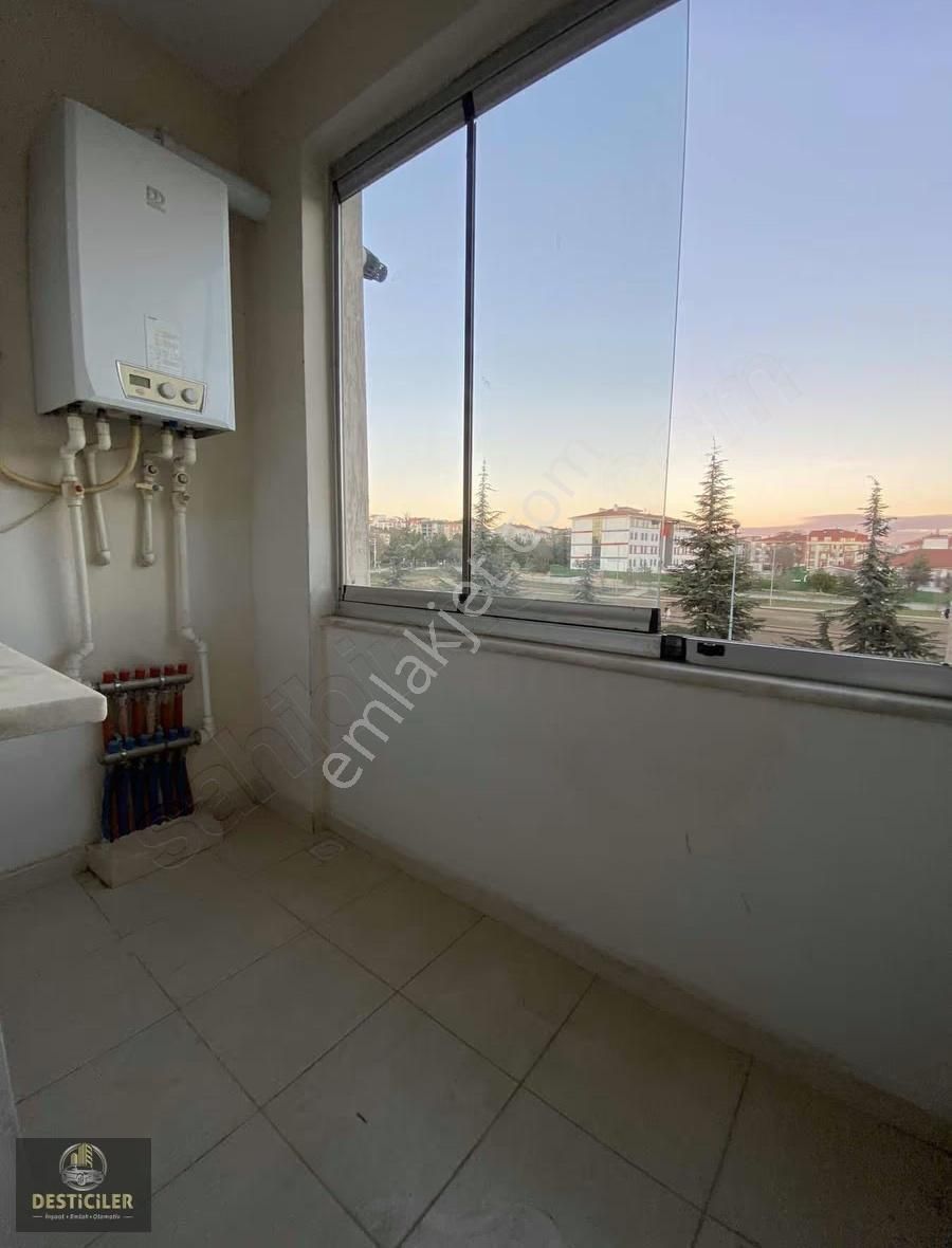 Yk-tombakzade Cd.üzeri Geniş Kullanışlı 2+1 Daire - Görsel 11