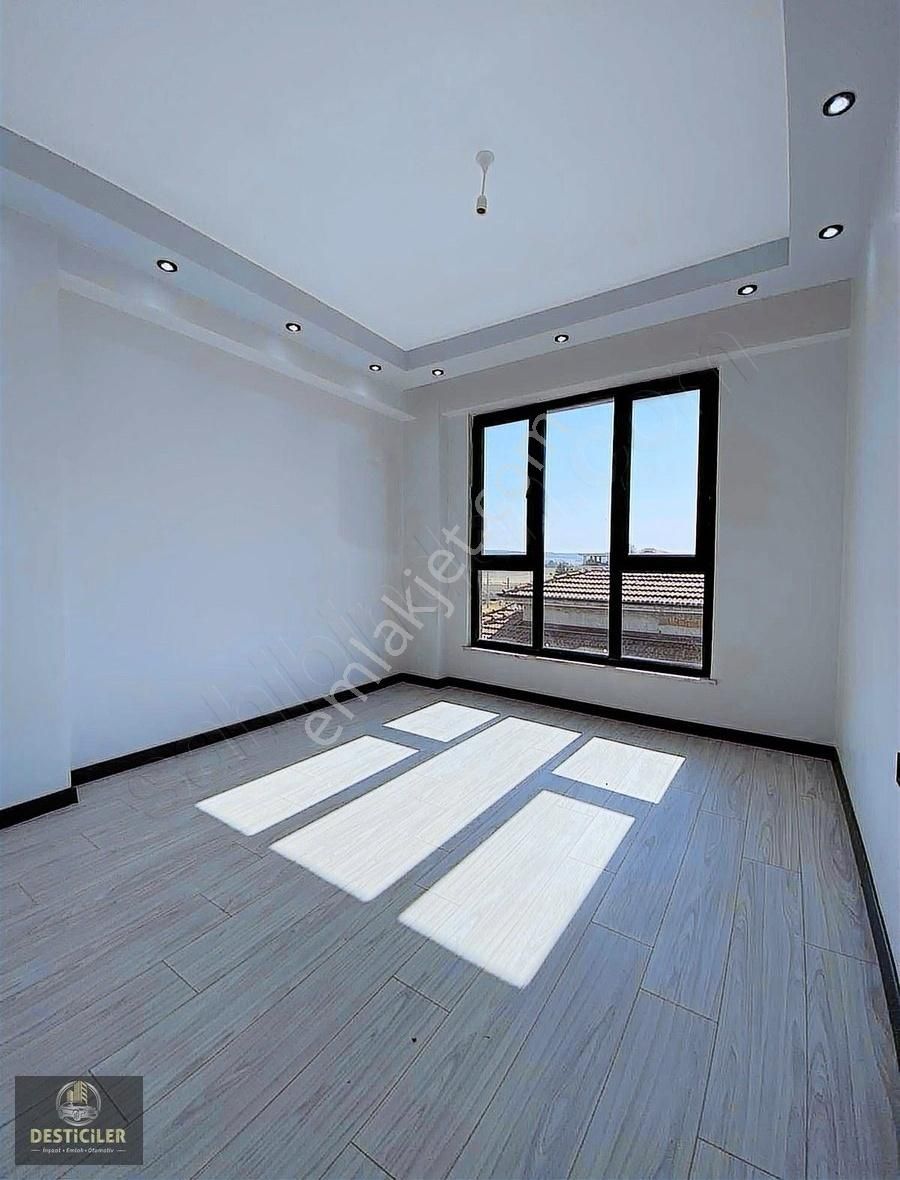 Yk-desticiler'den Birlik Cd. Yakını Özel Garajlı Ferah 3+1 Daire - Görsel 13