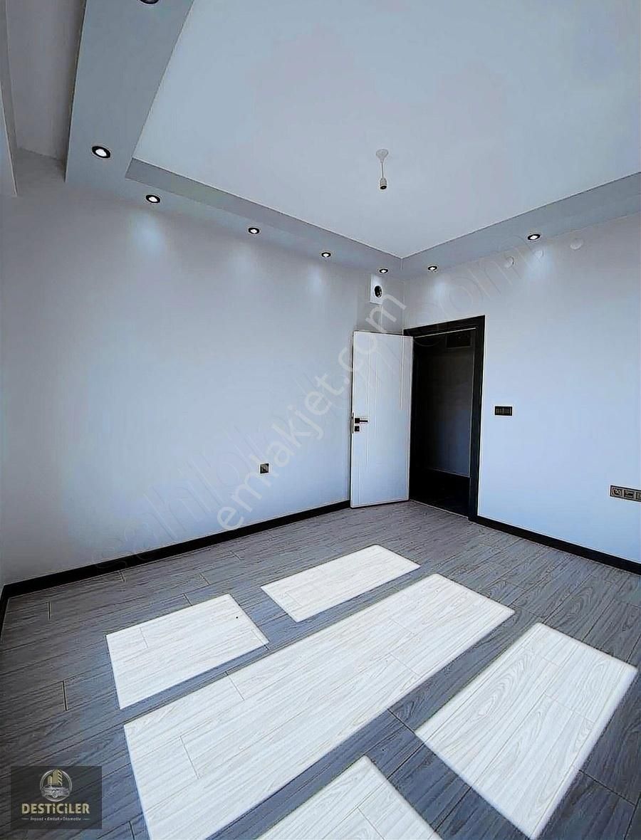 Yk-desticiler'den Birlik Cd. Yakını Özel Garajlı Ferah 3+1 Daire - Görsel 9