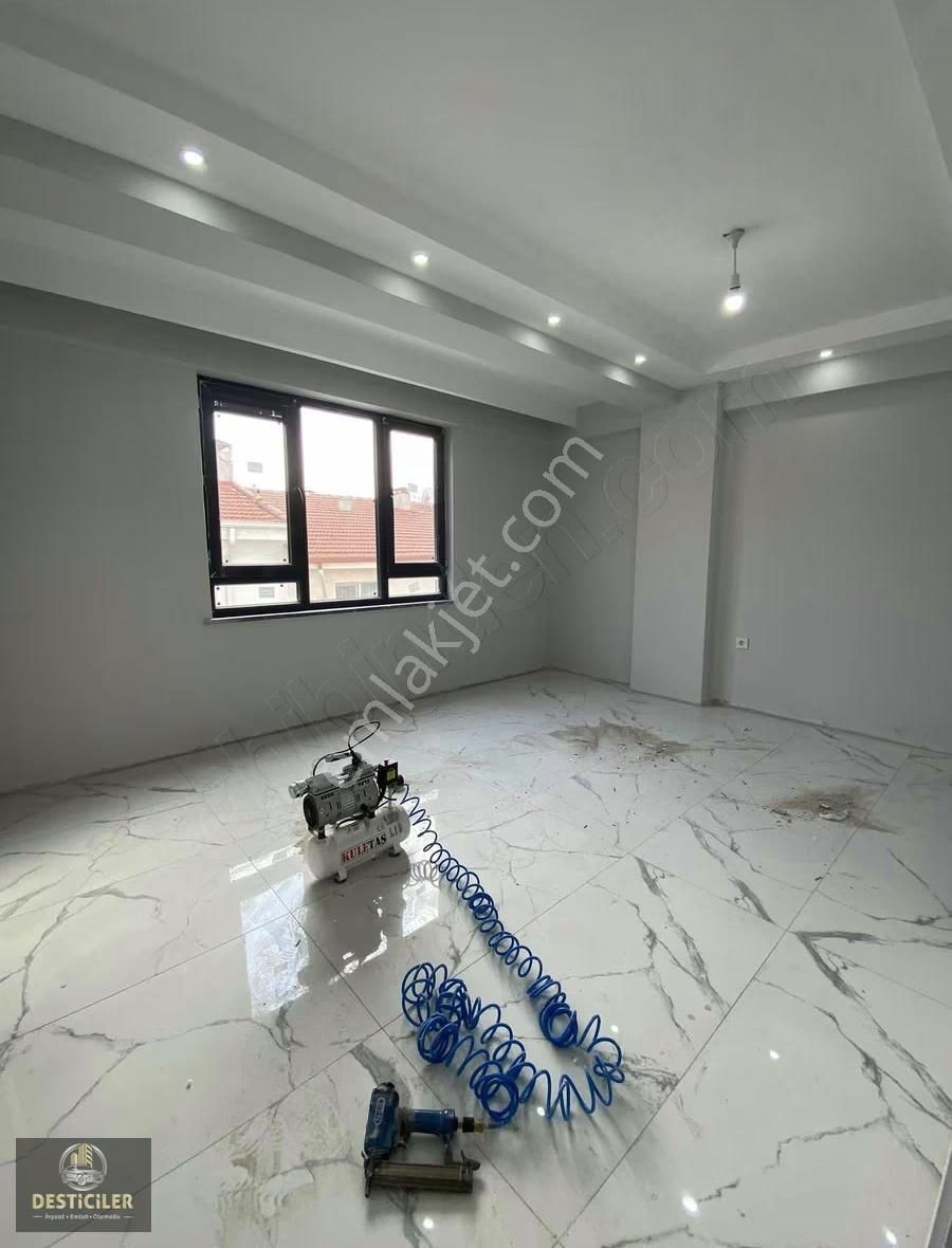 Yk-desticiler'den Gündüz Ökçün Blv. Yakını 3+1 Dublex Daire - Görsel 12