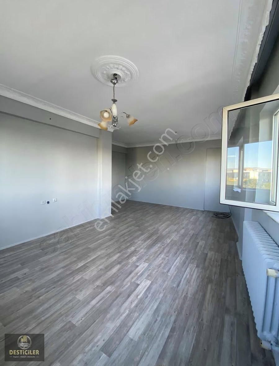 Yk-desticiler'den Basın Şehitleri Cd. Üzeri 2+1 Satılık Daire - Görsel 9