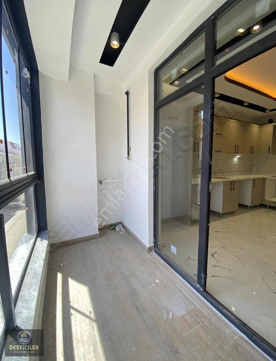 Yk-desticiler'den Ulusal Egemenlik Blv. Yakını Lüx 3+1 Daire - Görsel 9