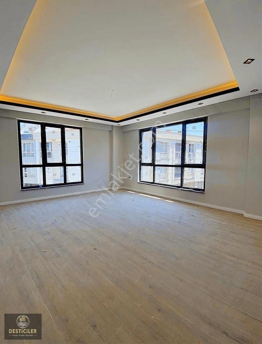 Yk-desticiler'den Ulusal Egemenlik Blv. Yakını Lüx 3+1 Daire - Görsel 8