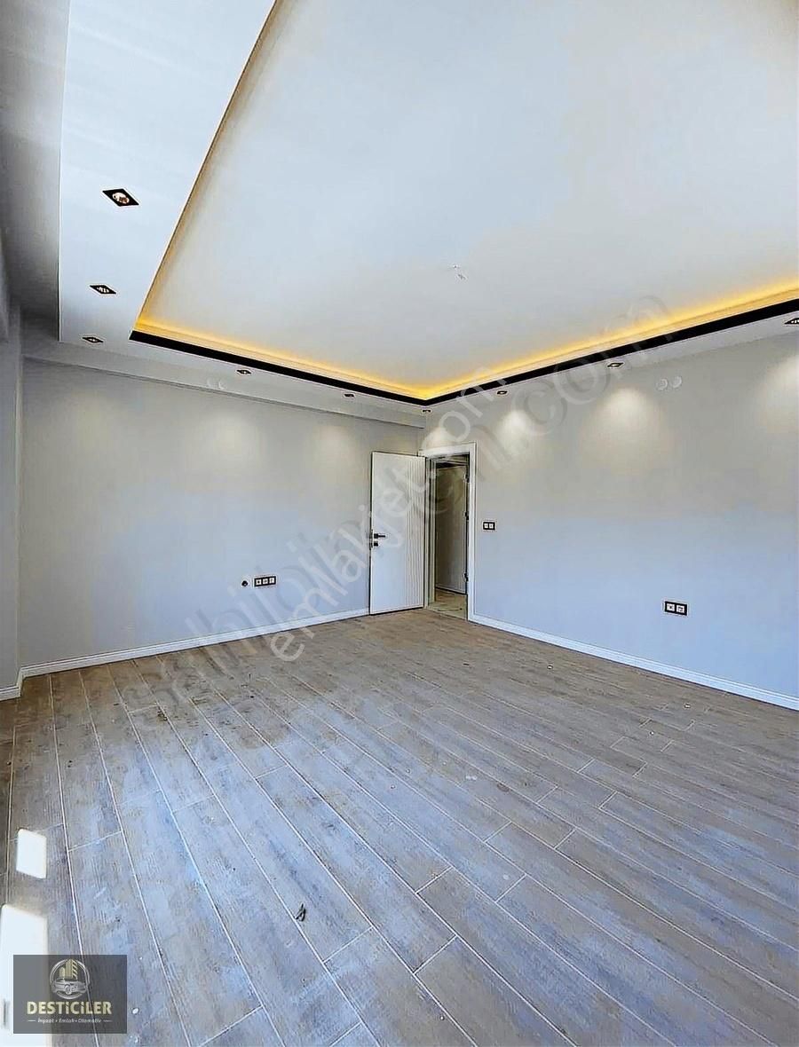 Yk-desticiler'den Ulusal Egemenlik Blv. Yakını Lüx 3+1 Daire - Görsel 6