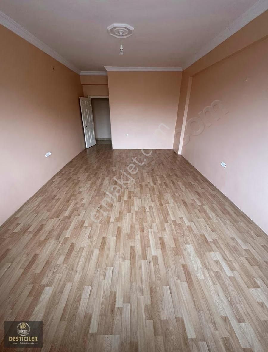 Ad-emek Mahallesi Cadde Üzeri Mükemmel Konum 3+1 145 M2 - Görsel 3