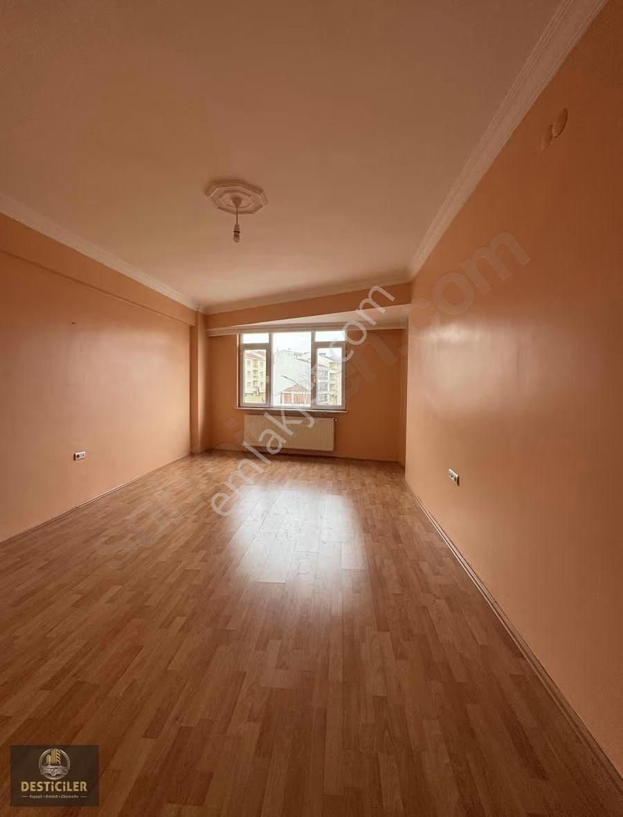 Ad-emek Mahallesi Cadde Üzeri Mükemmel Konum 3+1 145 M2 - Görsel 5
