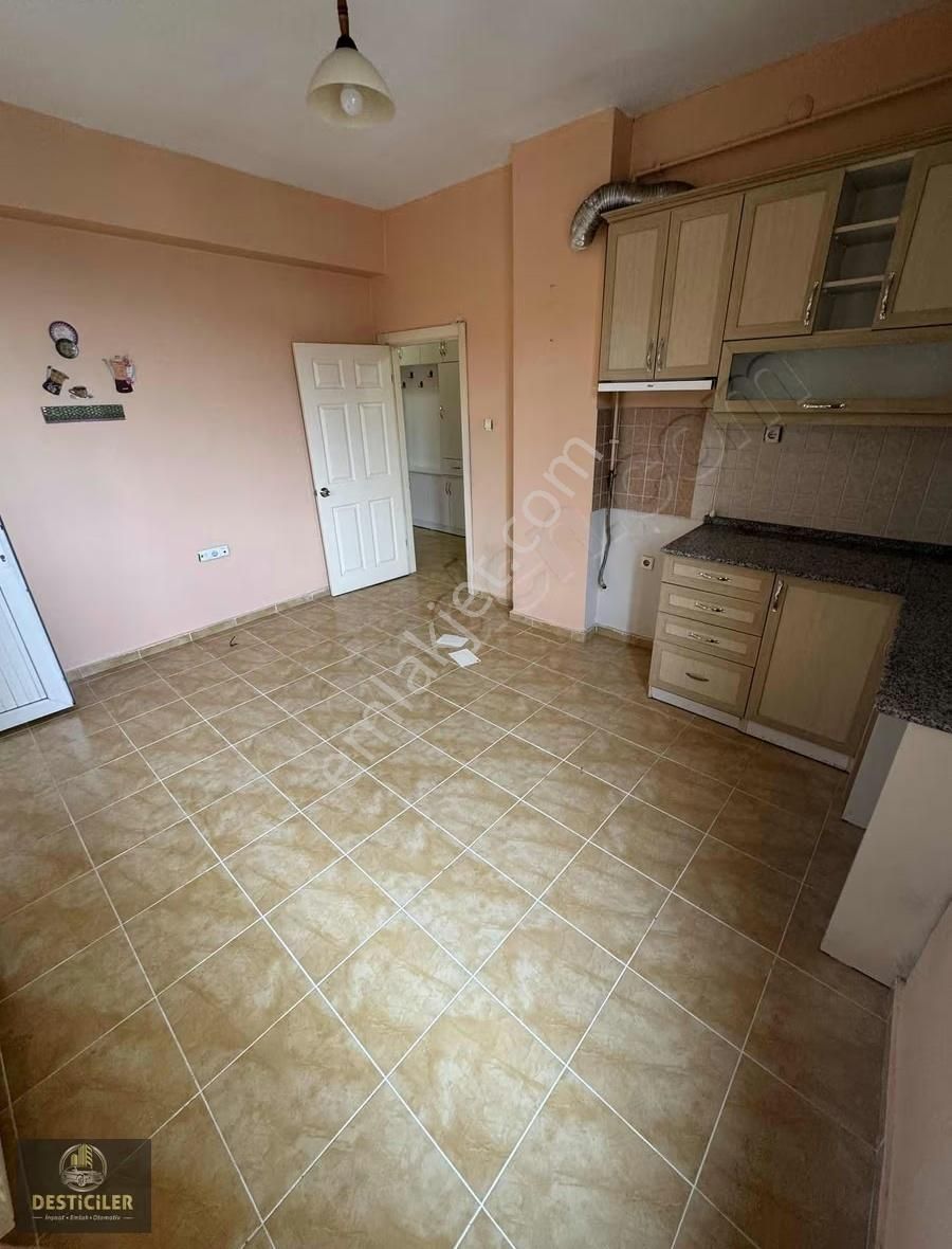 Ad-emek Mahallesi Cadde Üzeri Mükemmel Konum 3+1 145 M2 - Görsel 12