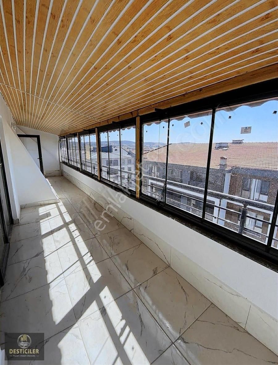 Au-desticiler Çamlıcada İskanlı,geniş Teraslı 4+1 Dubleks Daire