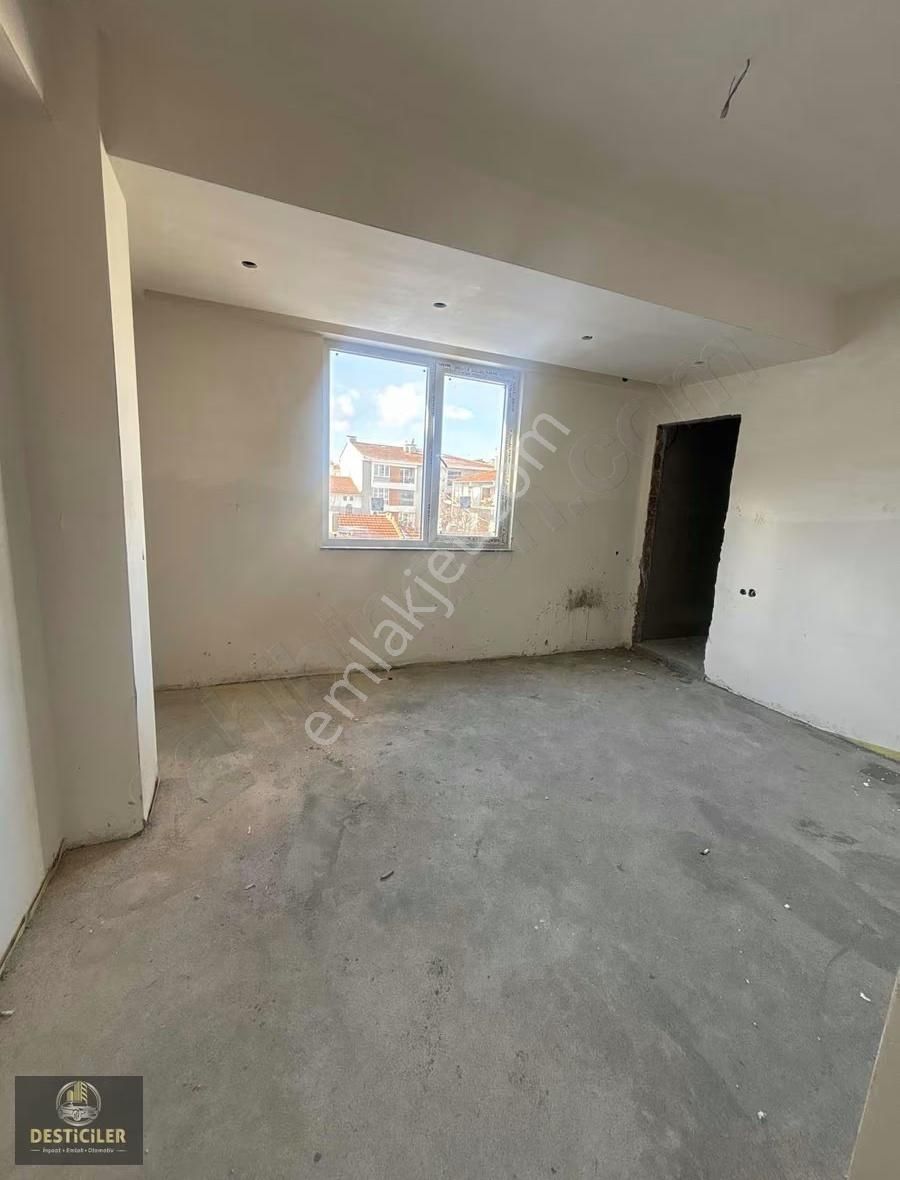 Om-zafer Mah. Özel Garajlı Satılık Lüks 3+1 Daire - Görsel 3