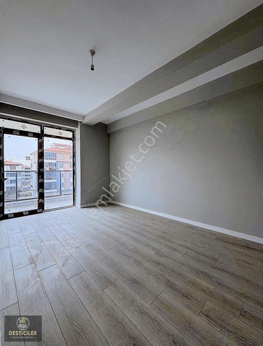 Eı-albayrak Bulvarı Yakını Site İçi Özel Garajlı 2+1 Daire - Görsel 5