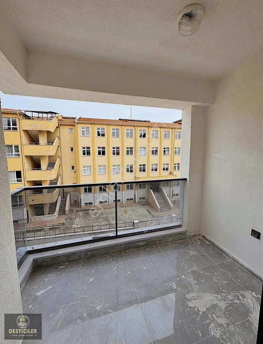 Eı-albayrak Bulvarı Yakını Site İçi Özel Garajlı 2+1 Daire - Görsel 14