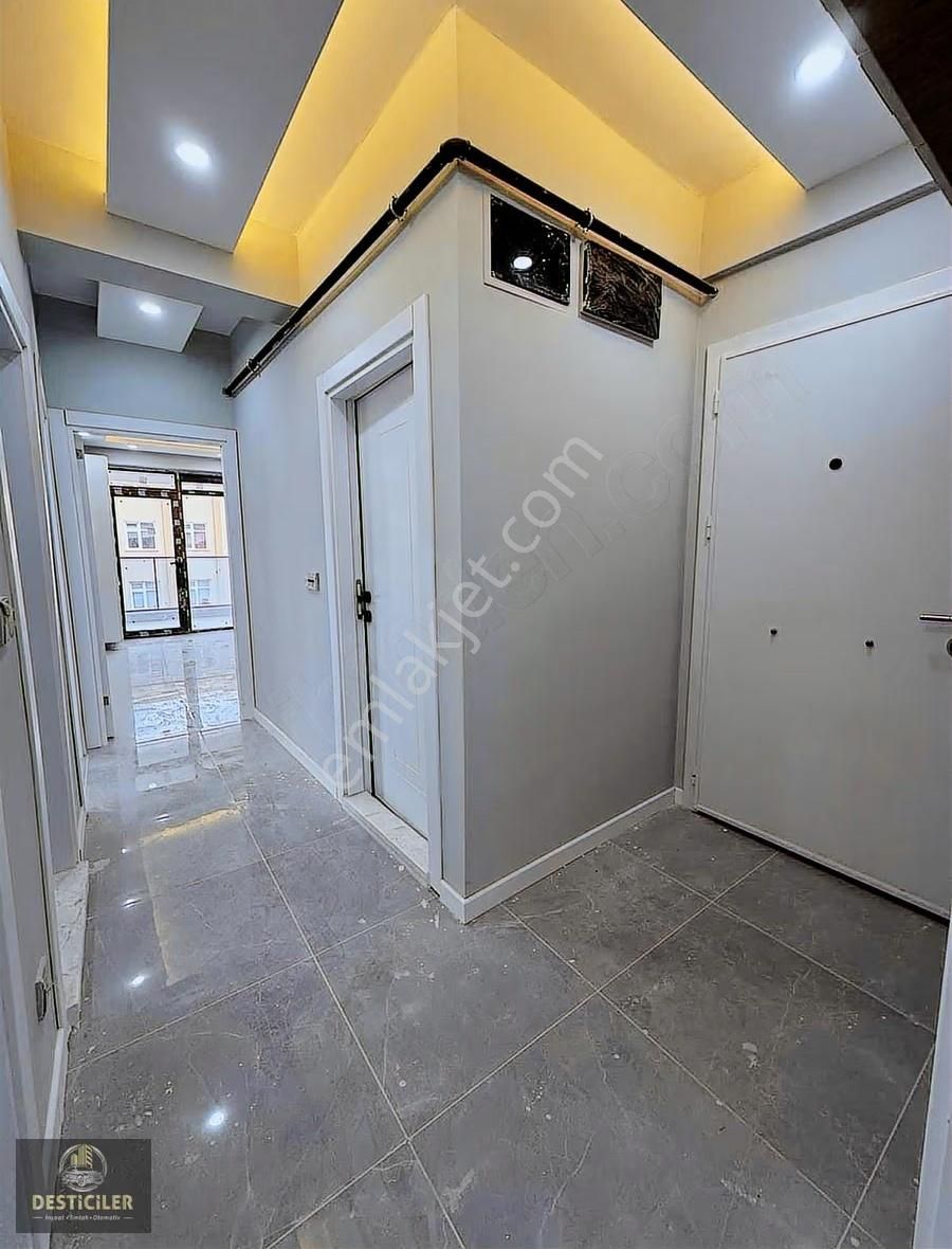 Eı-albayrak Bulvarı Yakını Site İçi Özel Garajlı 2+1 Daire - Görsel 4